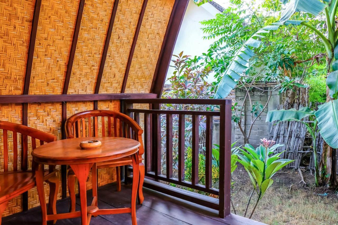 Nelly Homestay Gili Air Exterior foto